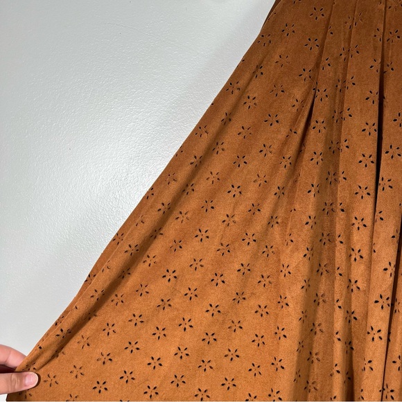 Earthbound Brown Vegan Suede Laser Cutout Dot Print Halter High Neck Dress M - Picture 2 of 5